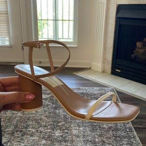Dolce Vita “Naomey” Nude Leather Sandal *NEW*